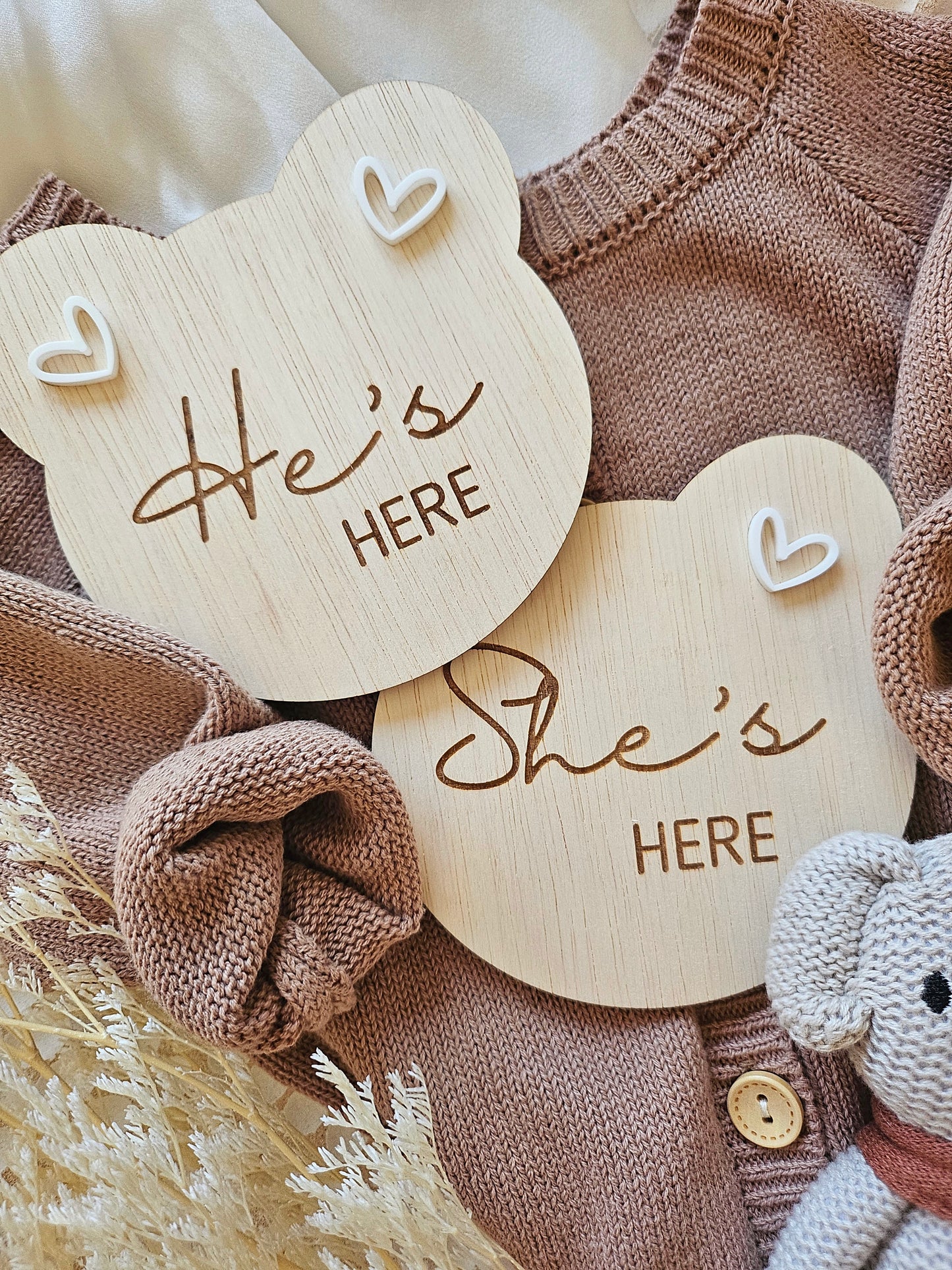 TEDDY- SHE'S/HE'S HERE DOUBLE-SIDED PLAQUE