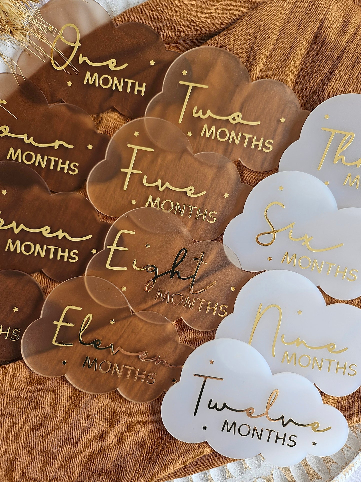 MONTHLY MILESTONE PLAQUE SET- CLOUD