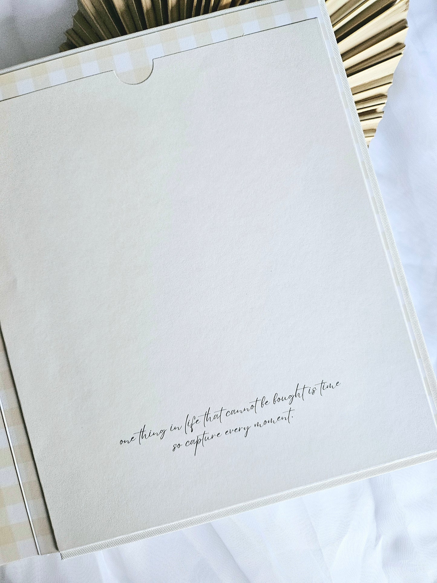 KEEPSAKE PHOTO ALBUM