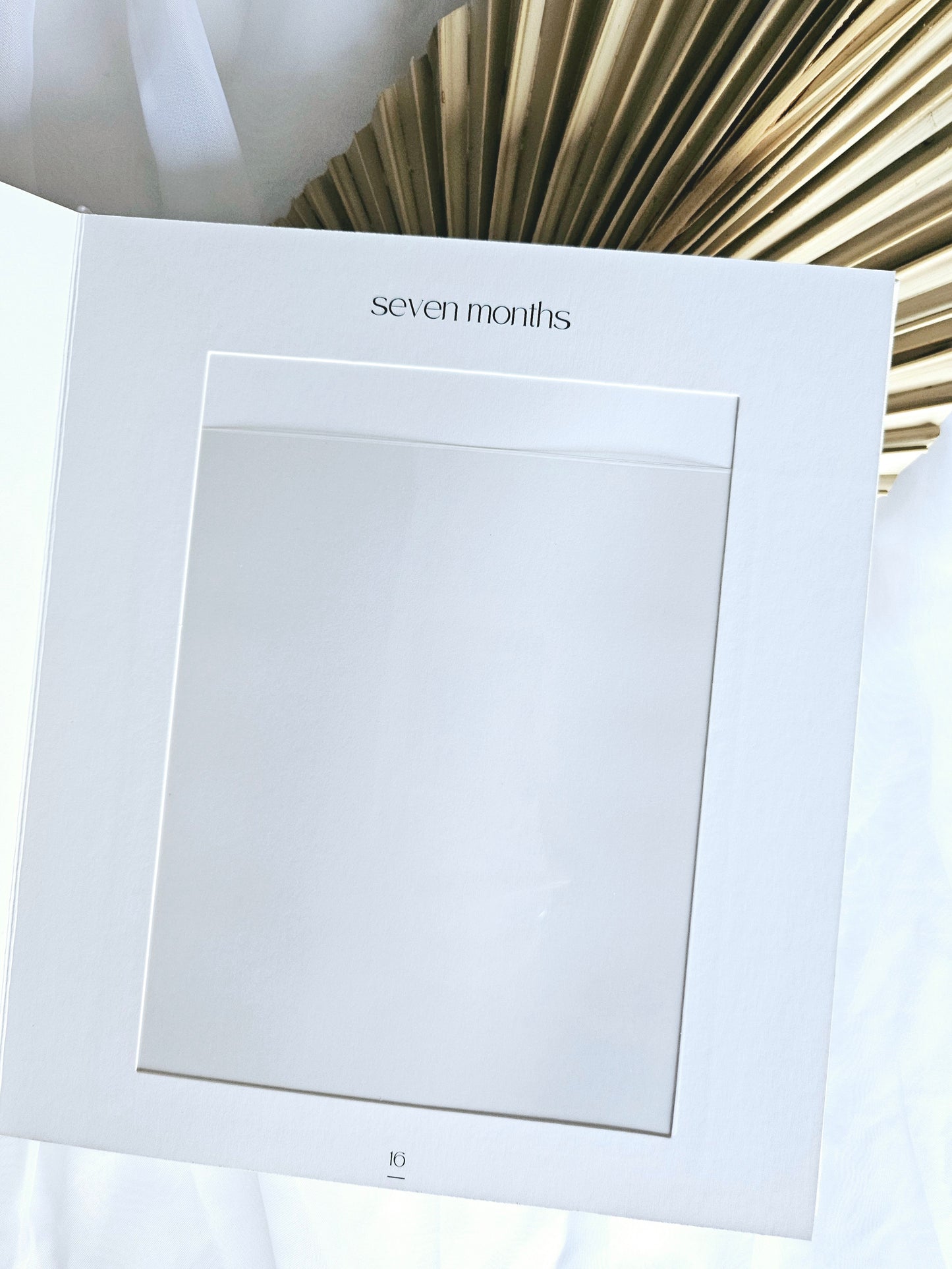 KEEPSAKE PHOTO ALBUM