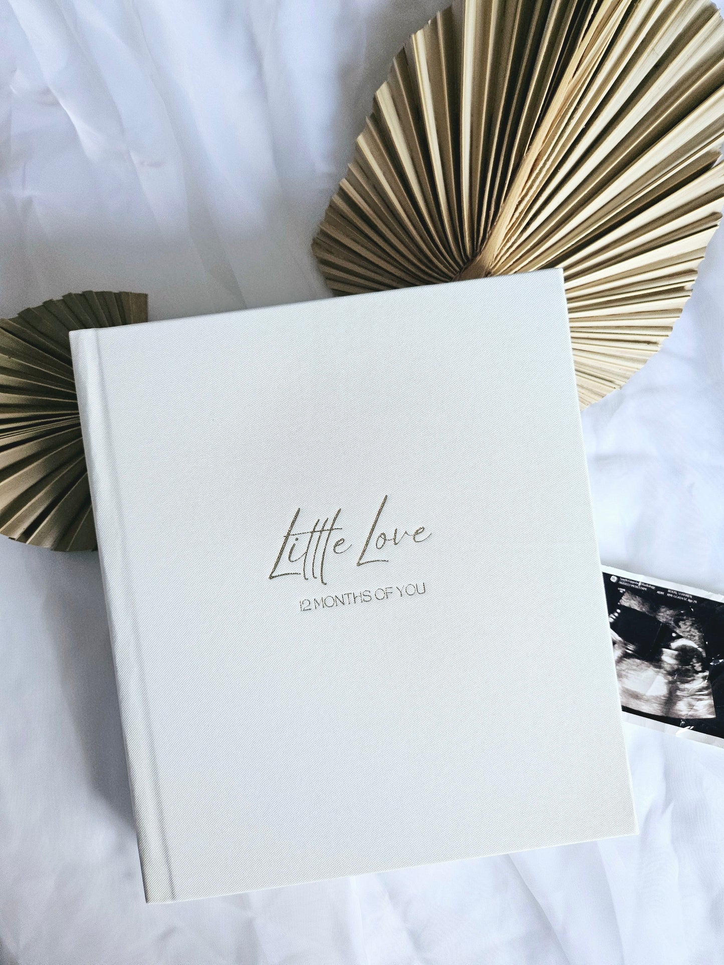 KEEPSAKE PHOTO ALBUM