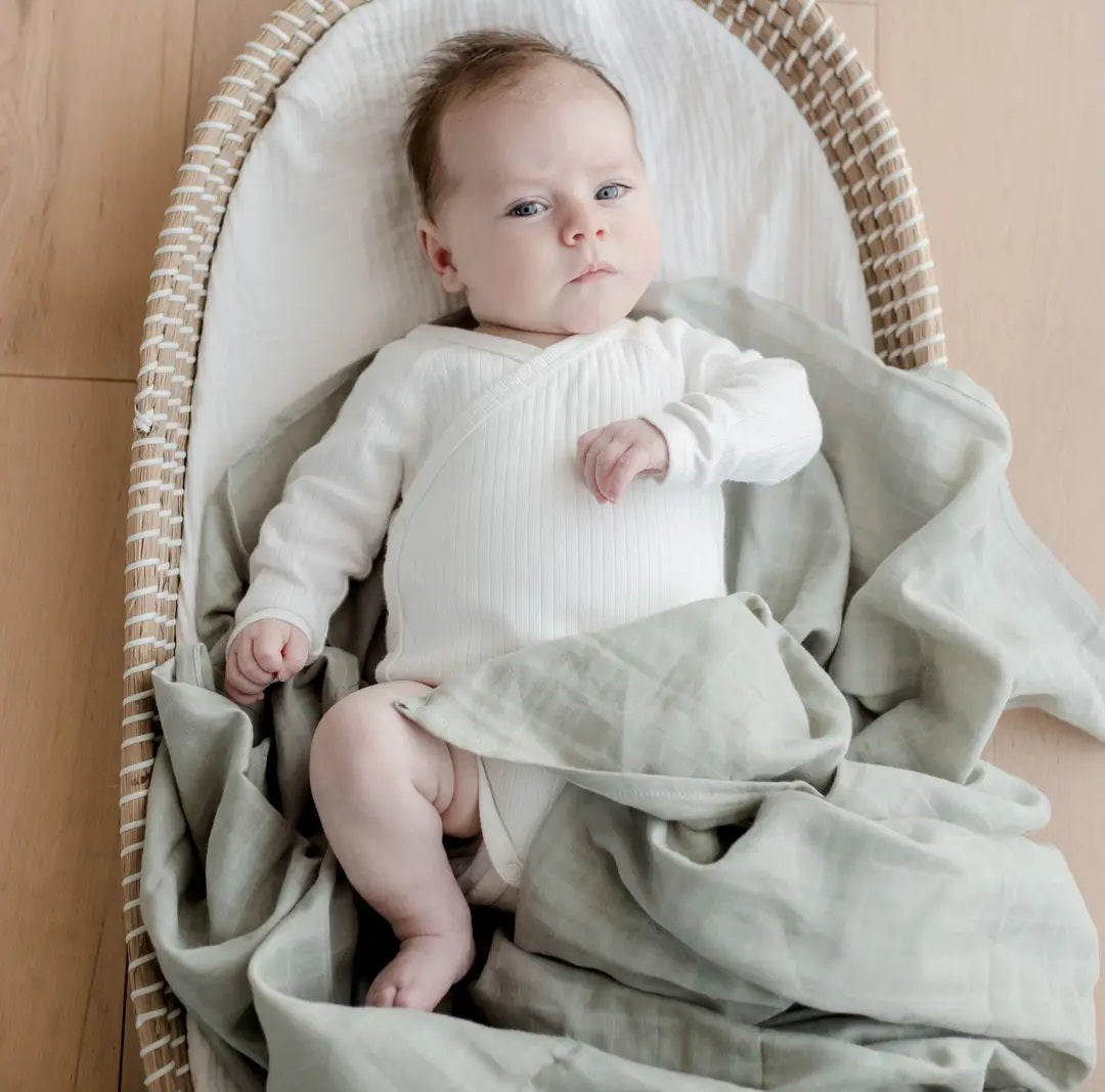 ZOE & SAGE SWADDLE