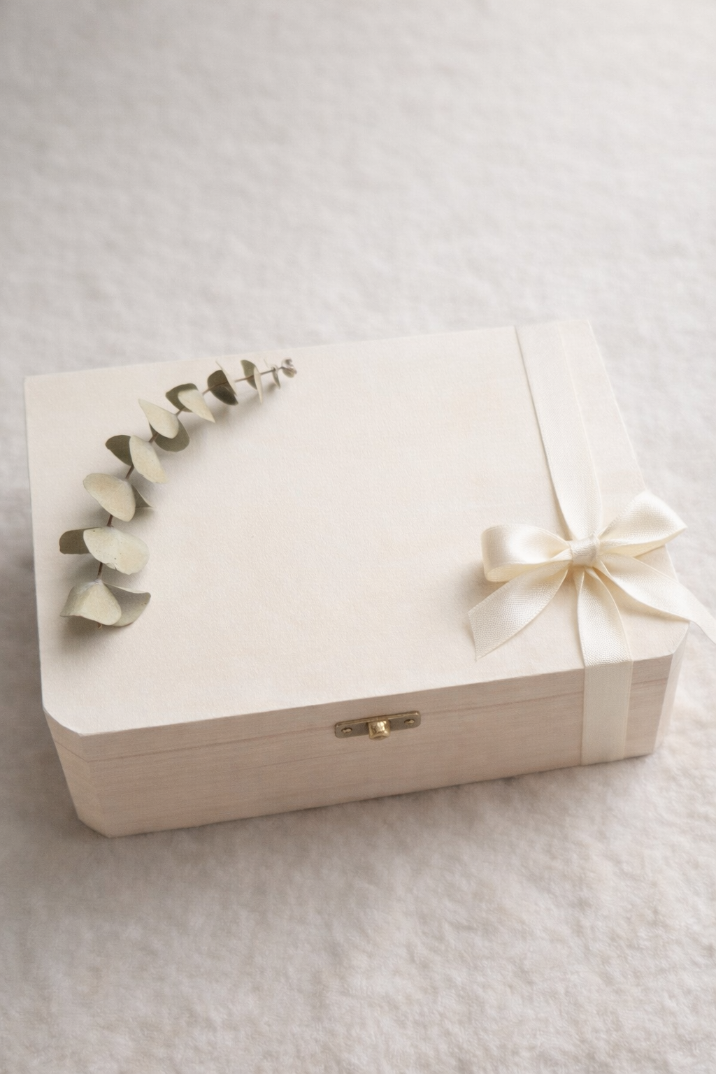 HELLO WORLD KEEPSAKE BOX